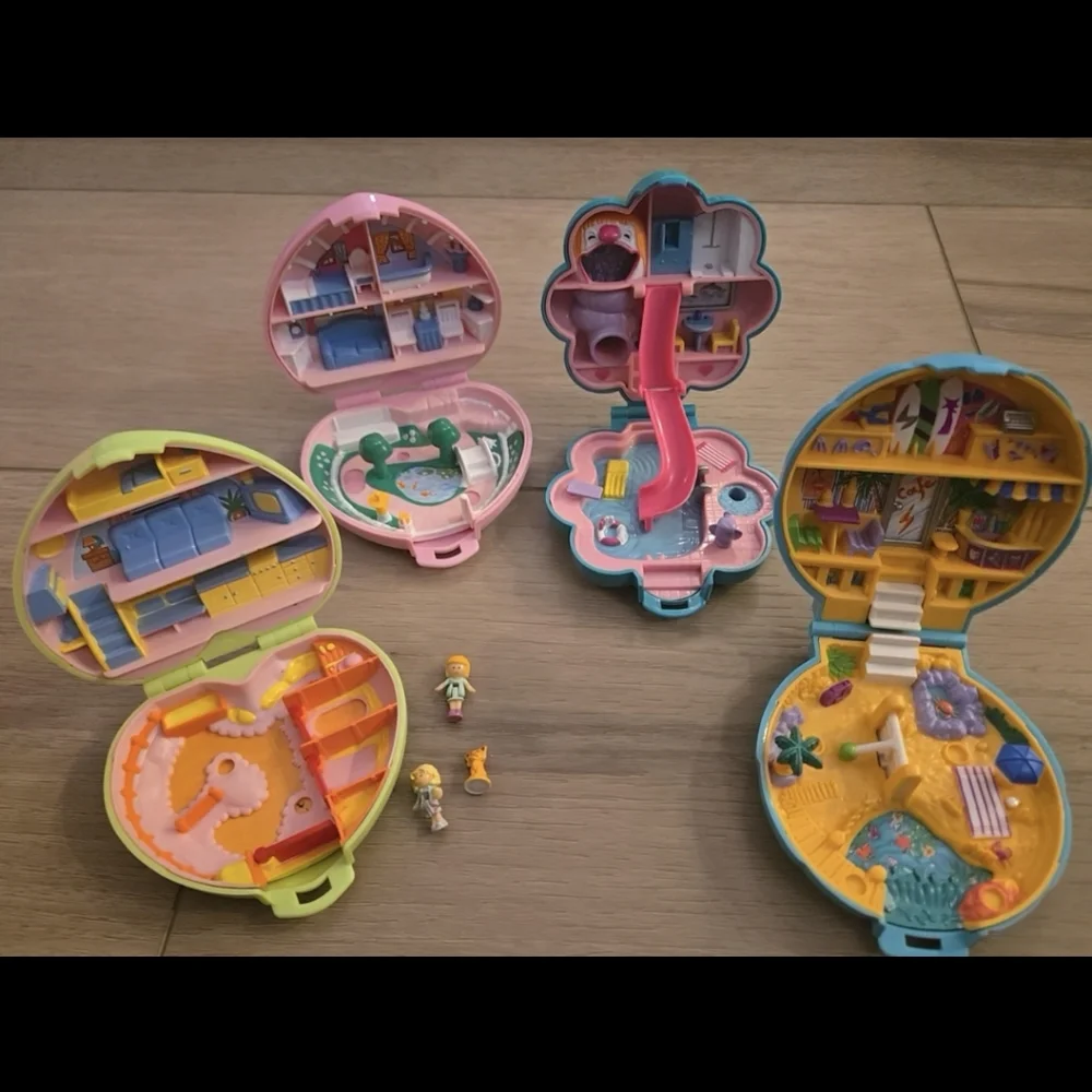 Colorful Compact Toy Set - Picture 2 of 4